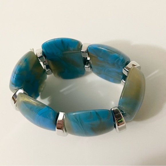 Vintage Blue Swirl Silver Tone Wide Lucite Stretch Bracelet - Picture 14 of 16